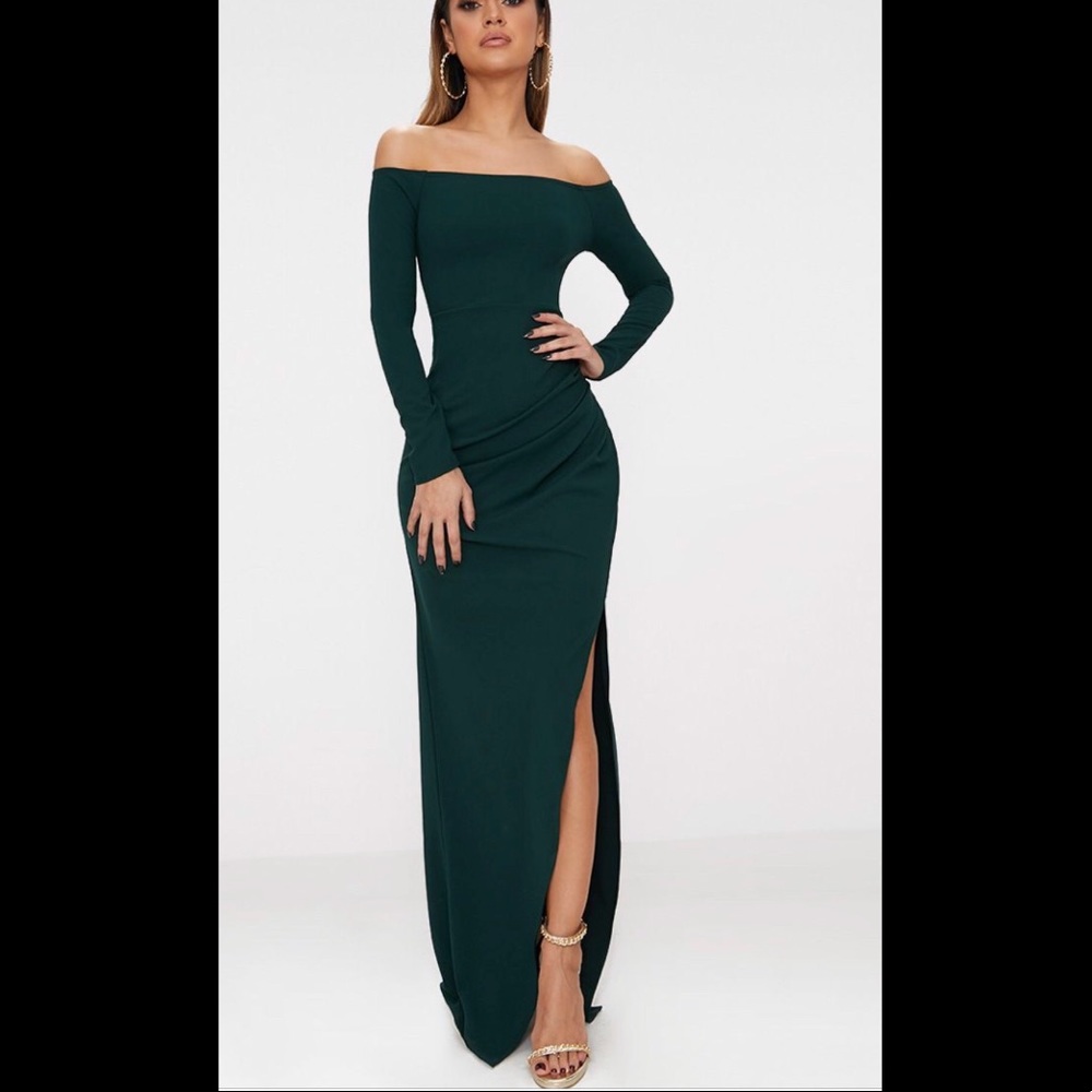 Off shoulder long sleeve dress